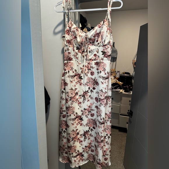Dresses & Skirts - Floral Spaghetti Strap Dress
